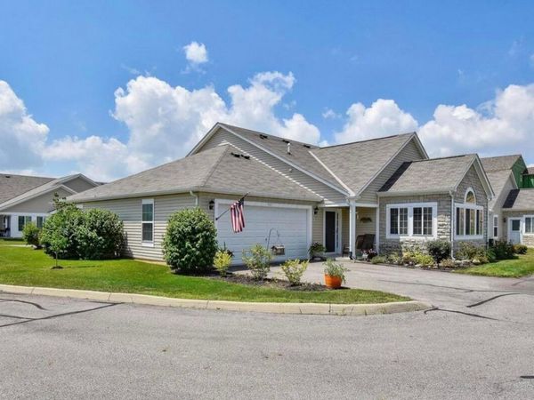 967 Governors Circle , Lancaster, OH 43130