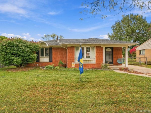 27081 Larkin Drive , Brownstown Township, Mi 48183