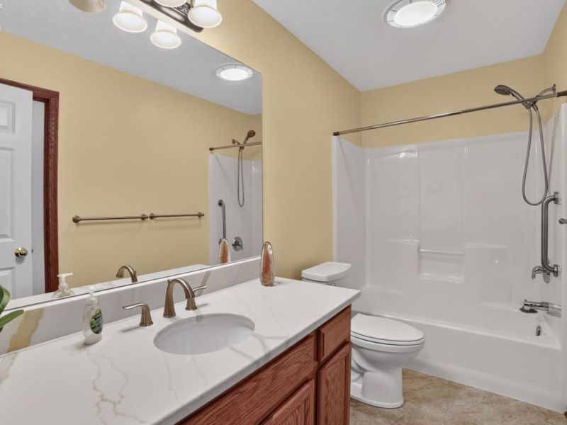 31 Canterbury, Oberlin, OH 44074 Photo 17