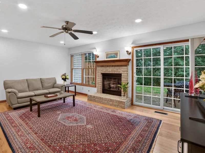 31 Canterbury, Oberlin, OH 44074 Photo 4