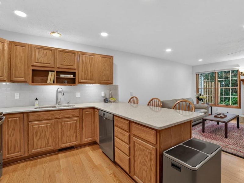 31 Canterbury, Oberlin, OH 44074 Photo 8