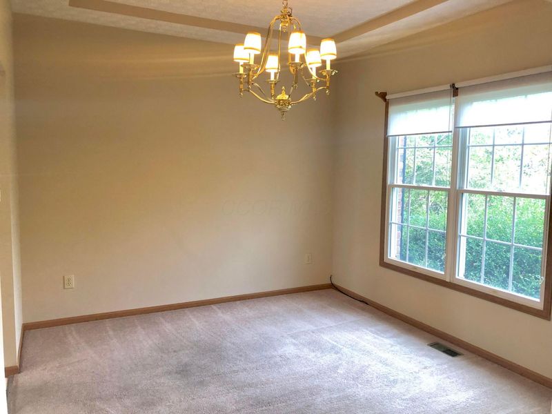 7279 Summerfield Drive, Lewis Center, OH 43035 Photo 3