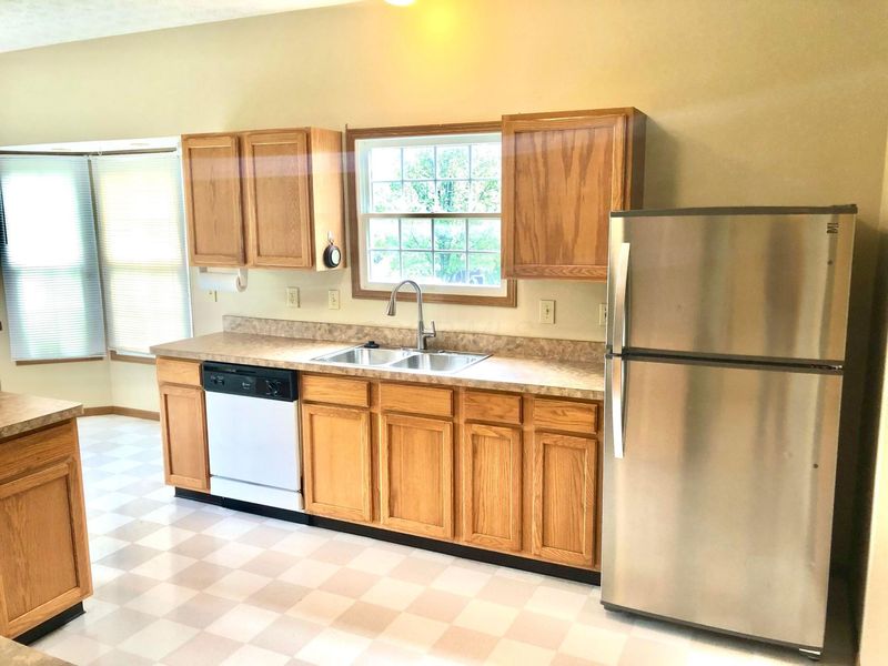 7279 Summerfield Drive, Lewis Center, OH 43035 Photo 6
