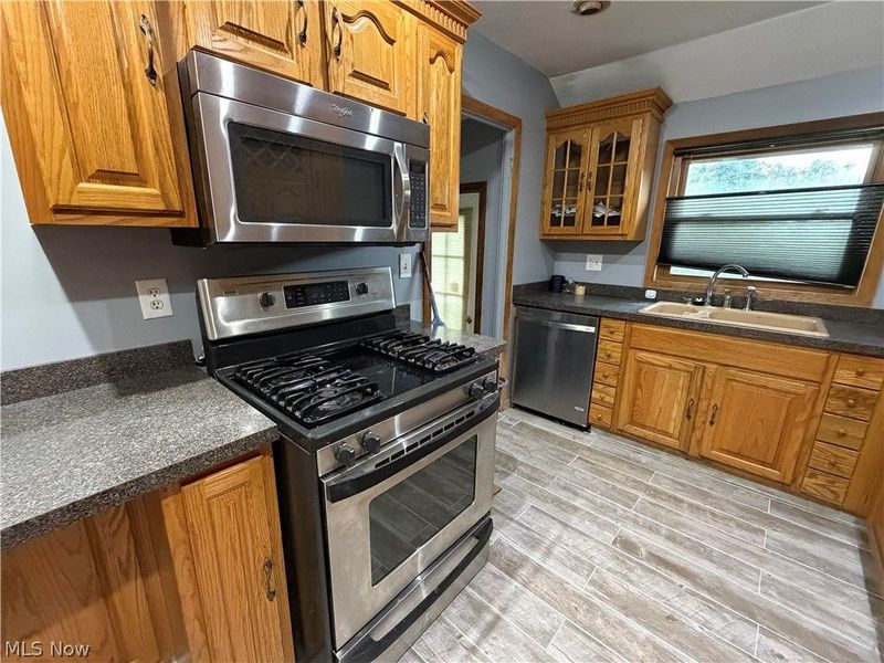 23481 Clifford Drive, North Olmsted, OH 44070 Photo 11