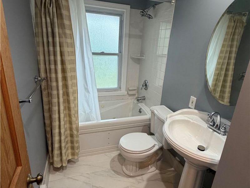 23481 Clifford Drive, North Olmsted, OH 44070 Photo 15