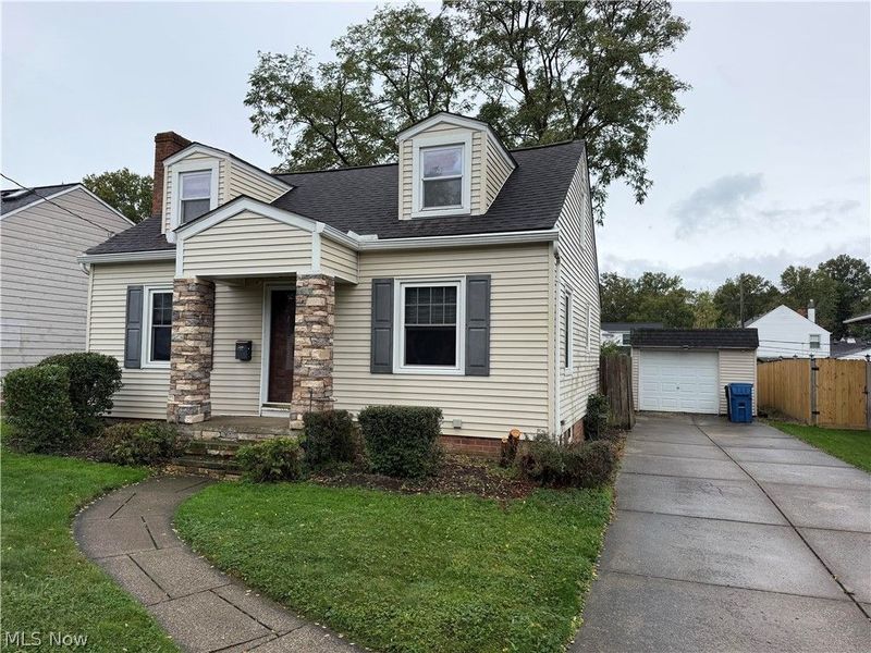23481 Clifford Drive, North Olmsted, OH 44070 Photo 2