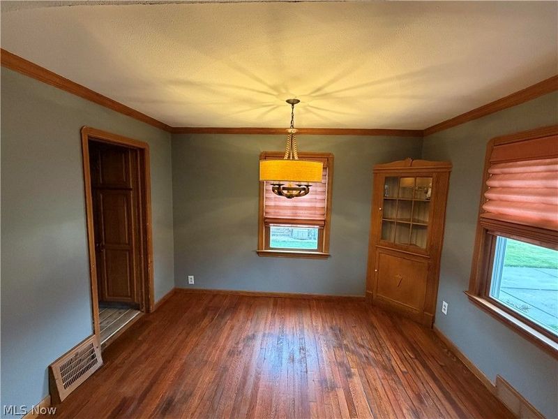 23481 Clifford Drive, North Olmsted, OH 44070 Photo 9