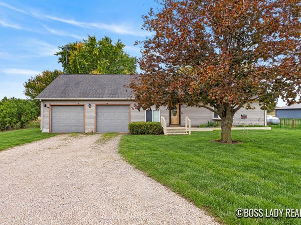 8951 N Greenville Road, Lakeview, MI 48850