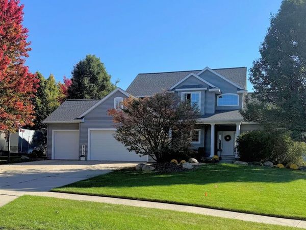 6784 City Ridge Drive, Hudsonville, MI 49426