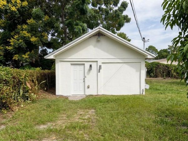 337 AVENUE E SE, Unit B, WINTER HAVEN, FL 33880