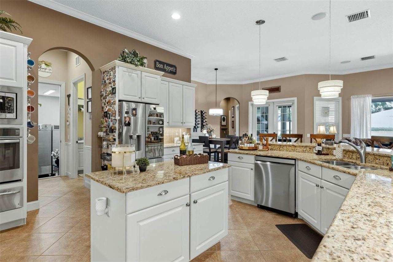 6084 Summit View Drive, Brooksville, FL 34601 Photo