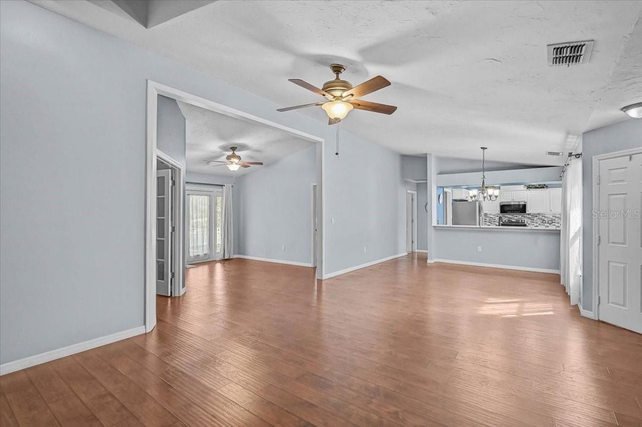 7739 33rd Lane E, Sarasota, FL 34243 Photo