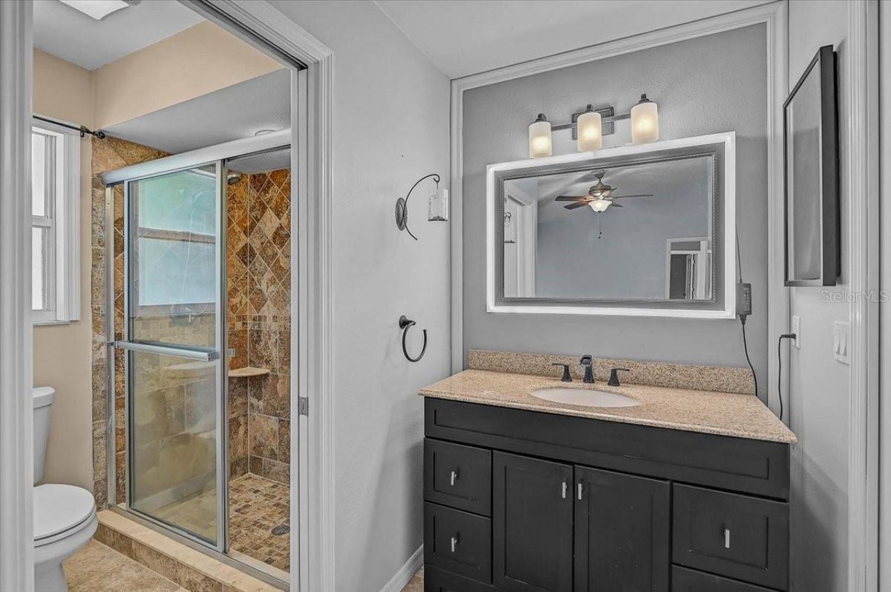7739 33rd Lane E, Sarasota, FL 34243 Photo