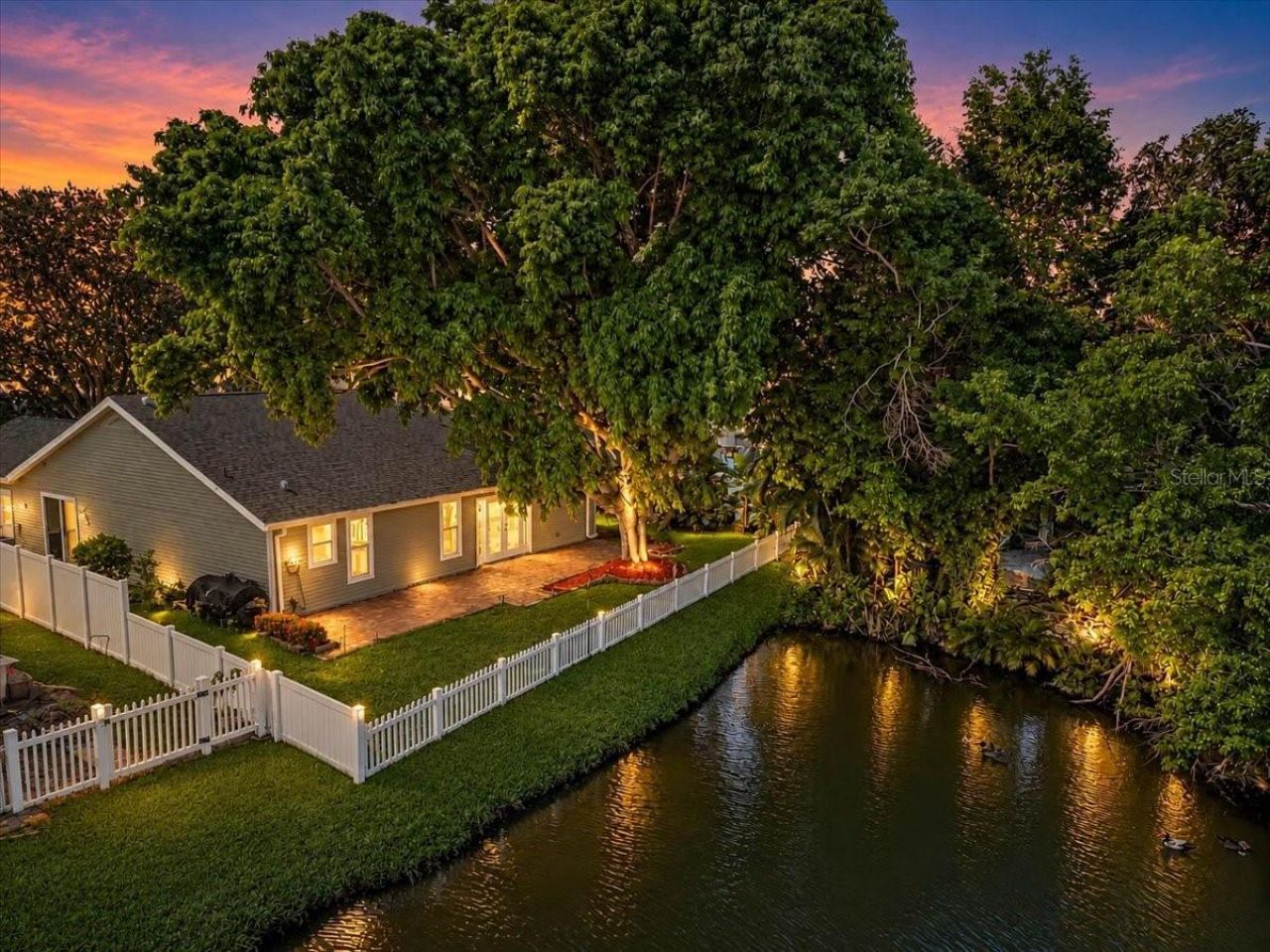 7739 33rd Lane E, Sarasota, FL 34243 Photo