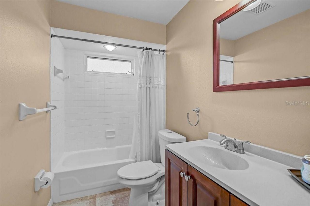 7739 33rd Lane E, Sarasota, FL 34243 Photo