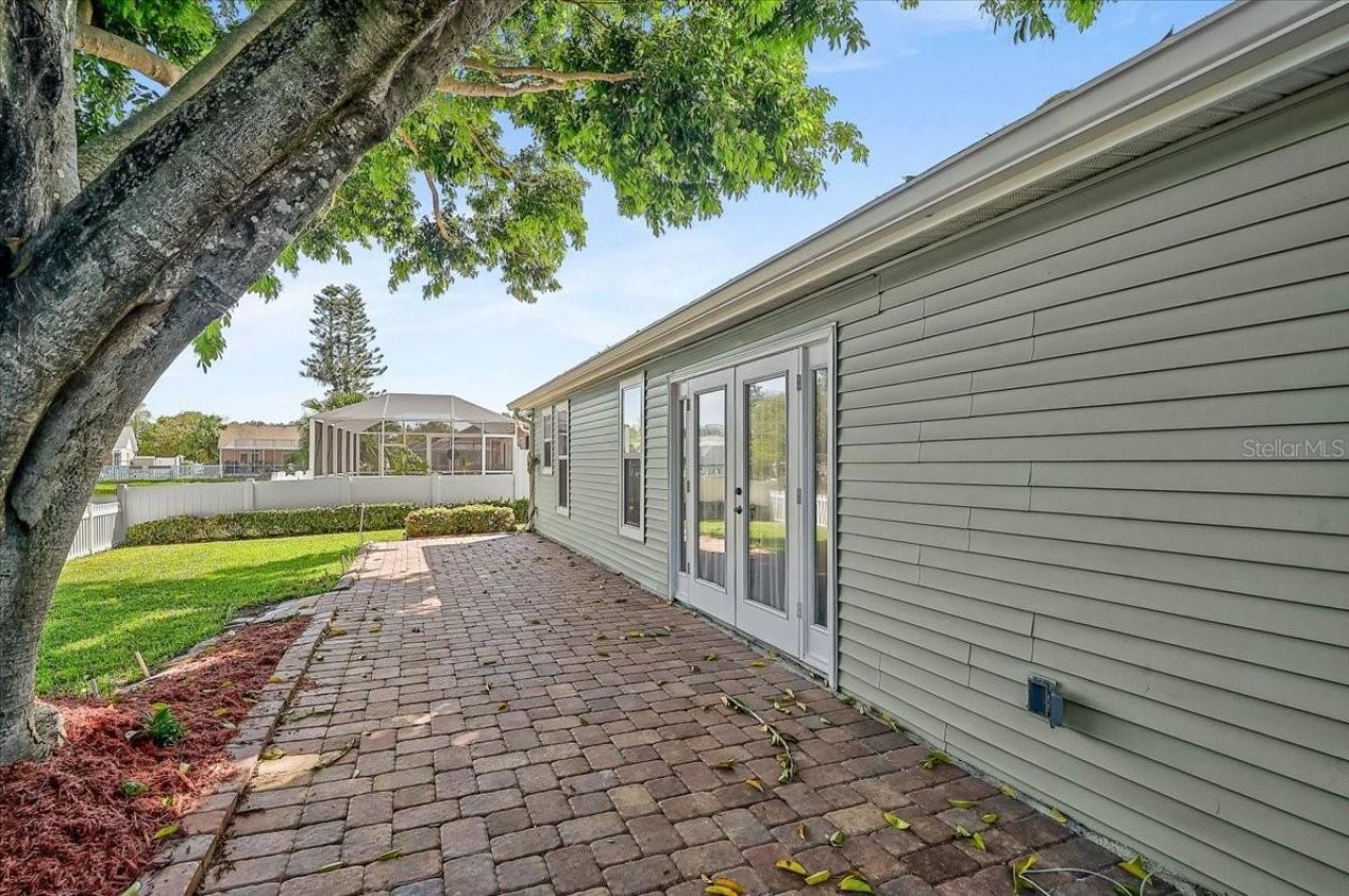 7739 33rd Lane E, Sarasota, FL 34243 Photo