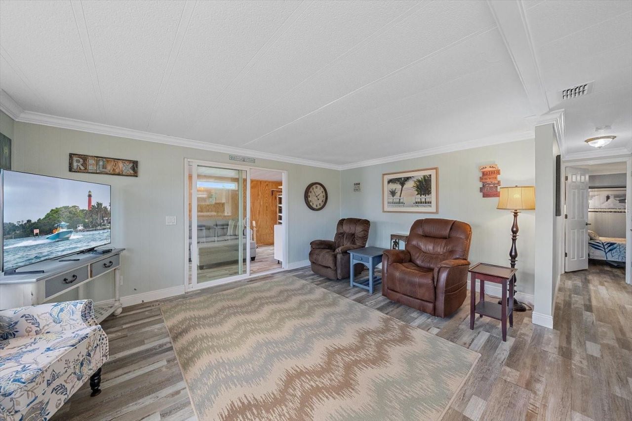102 Del Rio Drive, Palmetto, FL 34221 Photo
