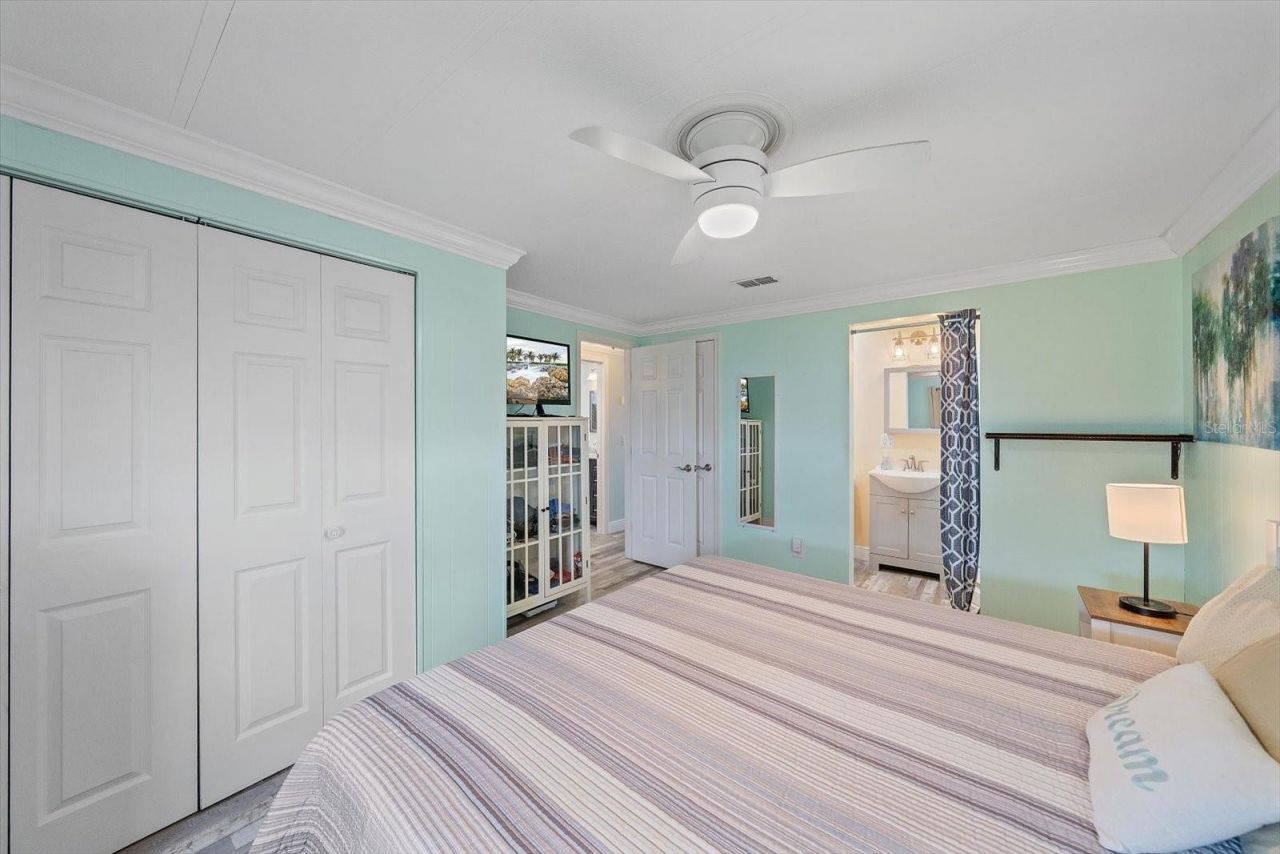102 Del Rio Drive, Palmetto, FL 34221 Photo