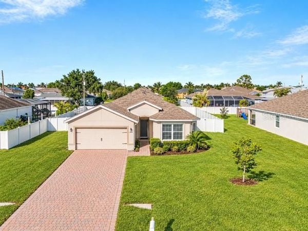 2624 SW 8TH COURT , CAPE CORAL, FL 33914