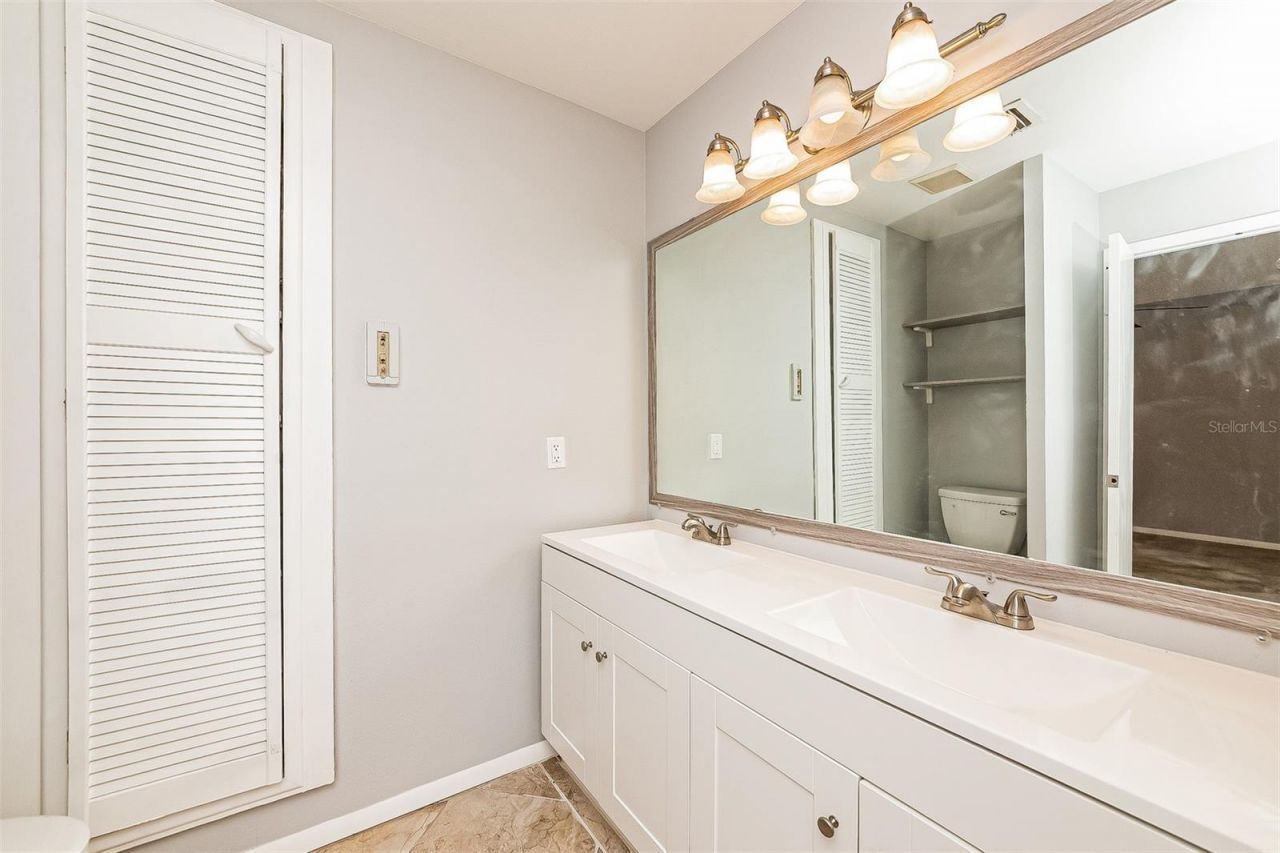 610 49th Street E, Bradenton, FL 34208 Photo