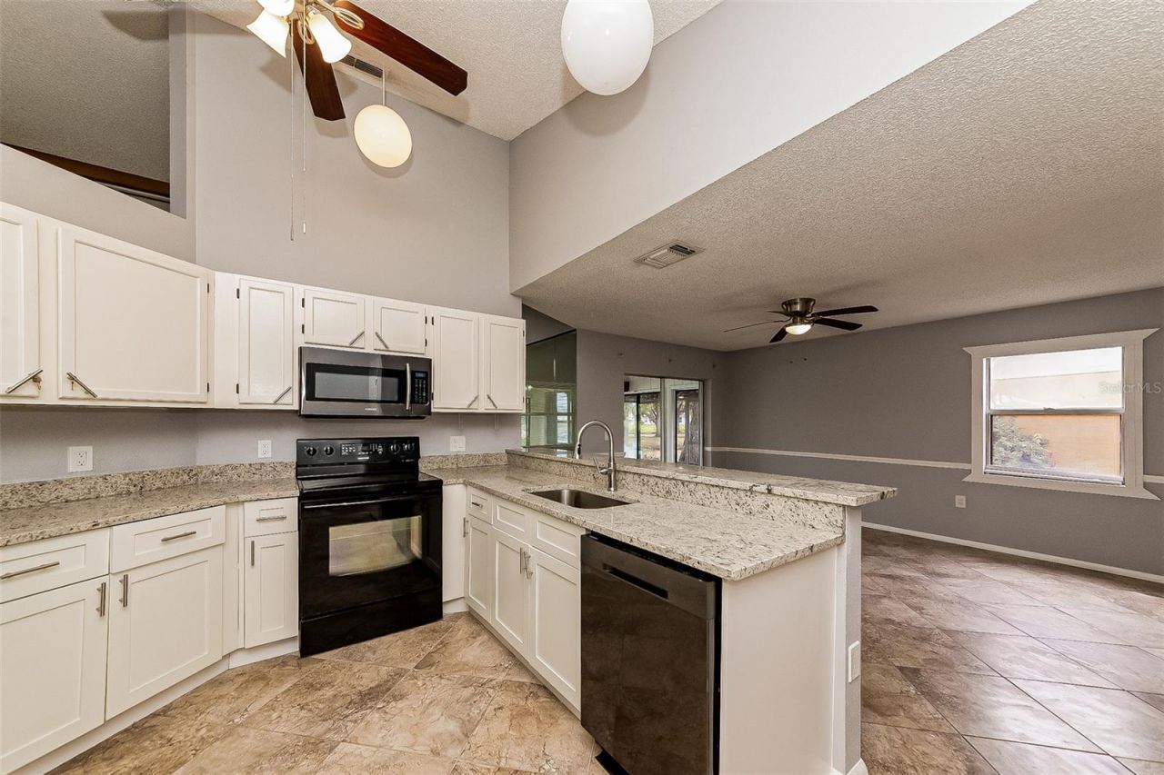 610 49th Street E, Bradenton, FL 34208 Photo
