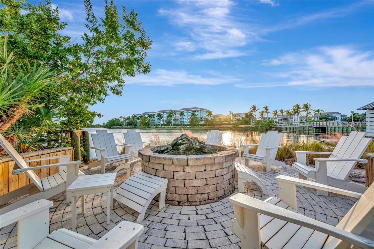 291 Compass Point Drive , Unit 201, Bradenton, FL 34209 Photo