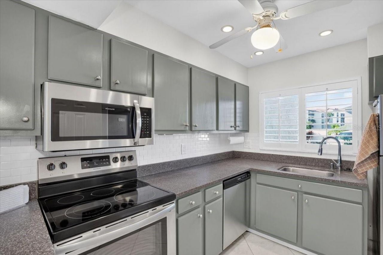 1614 Stickney Point Road, Unit 1614-1, Sarasota, FL 34231 Photo
