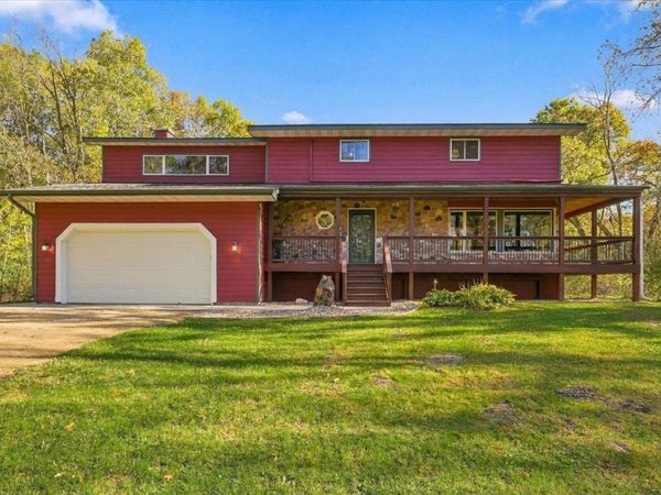 317 Sherwood Forest , River Falls, WI 54022