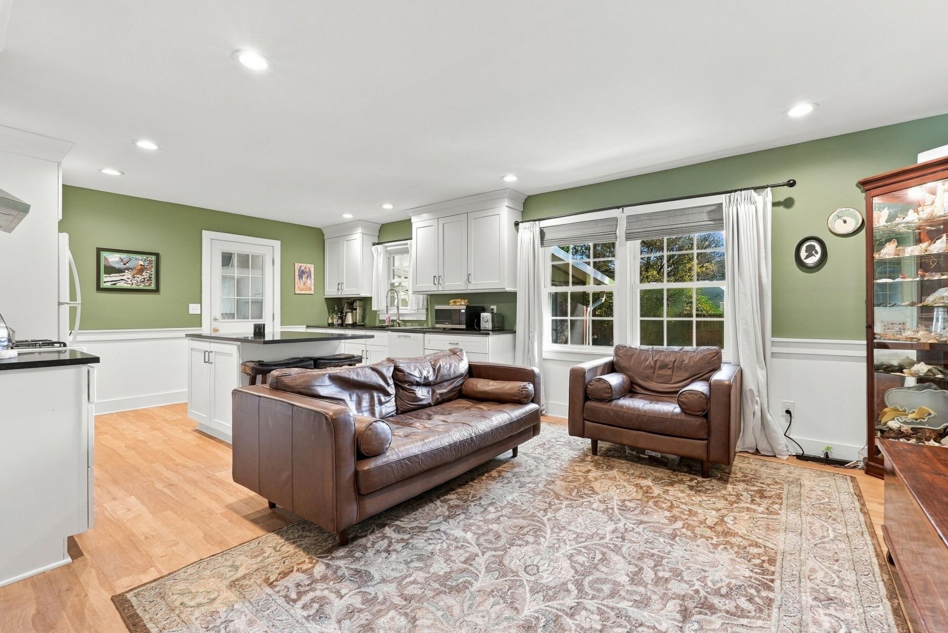 1060 Woodside Drive Photo 19
