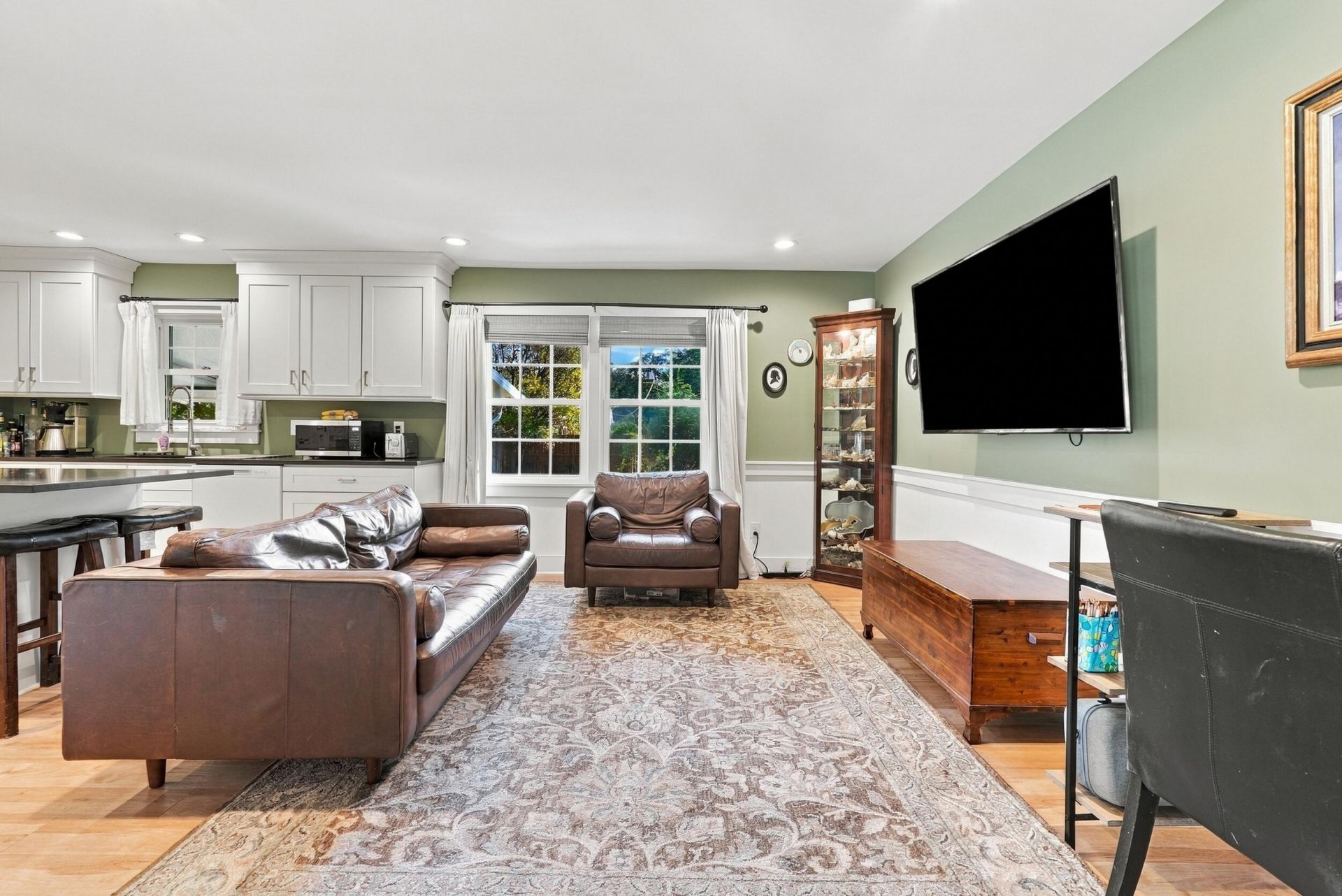 1060 Woodside Drive Photo 20