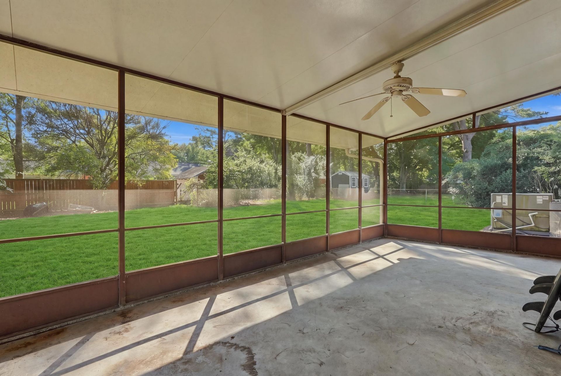 1060 Woodside Drive Photo 42