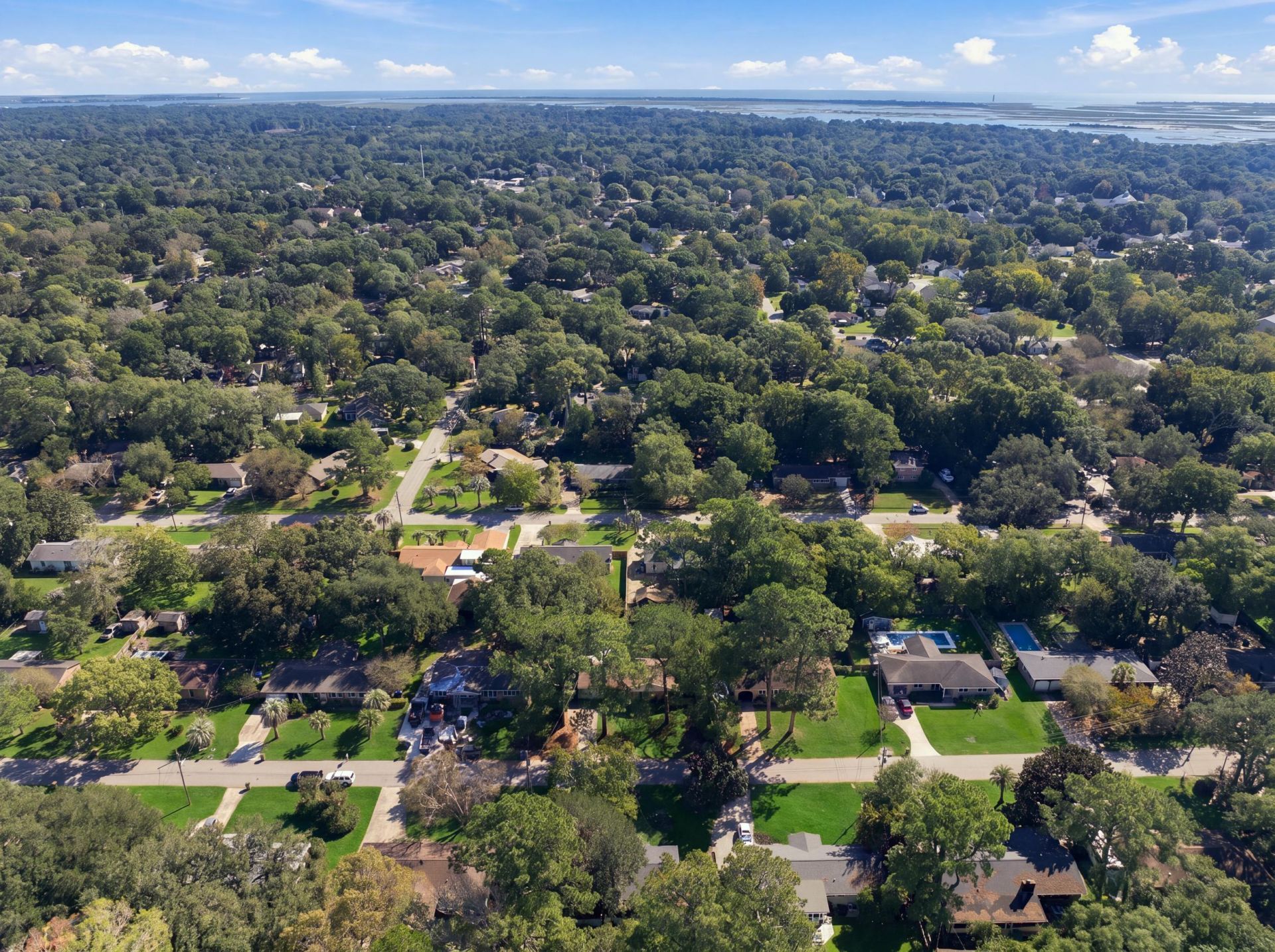 1060 Woodside Drive Photo 44