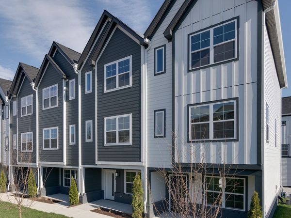 700 N DuPont Ave , Unit 101, Madison, TN 37115