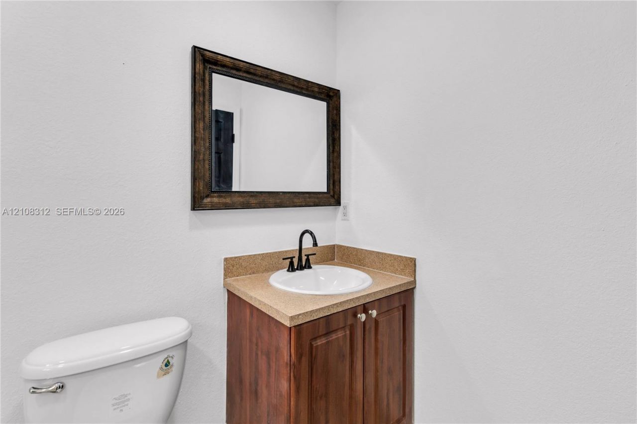 2425 NW 52nd St , Miami, FL 33142 Photo