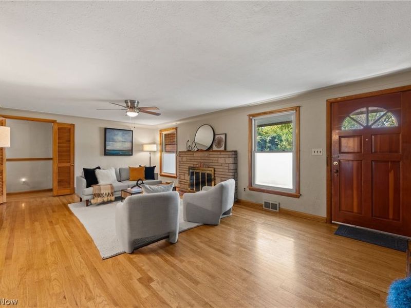 135 Foresthill Drive, Amherst, OH 44001 Photo 12