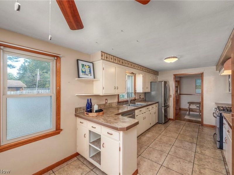 135 Foresthill Drive, Amherst, OH 44001 Photo 21