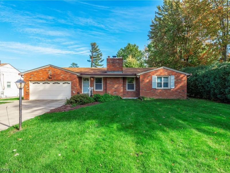 135 Foresthill Drive, Amherst, OH 44001 Photo 3