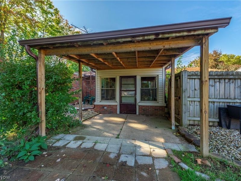 135 Foresthill Drive, Amherst, OH 44001 Photo 5