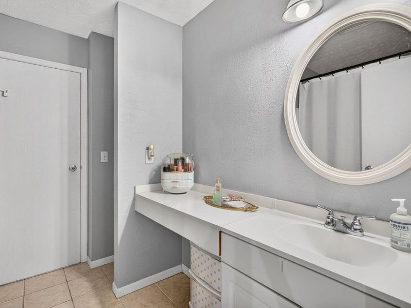 4654 Cadmus Drive , Unit 37C, Columbus, OH 43228 Photo 20