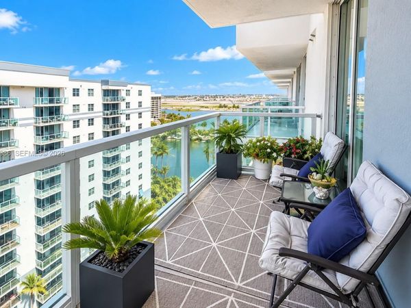 5077 NW 7th St , Unit TS16, Miami, FL 33126