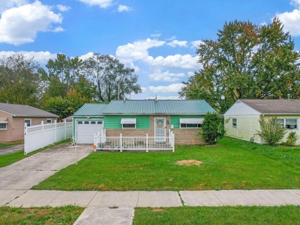 2992 Fairwood Avenue , Columbus, OH 43207