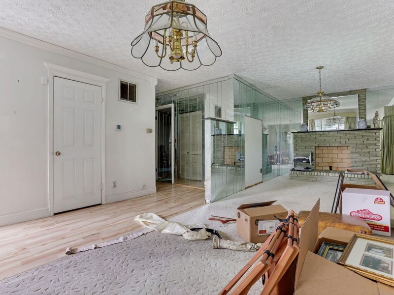 2992 Fairwood Avenue , Columbus, OH 43207 Photo 9