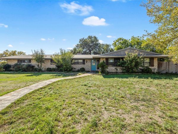 1401 Brazos ST , Marble Falls, TX 78654
