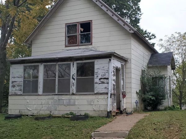 634 S 7Th Street, Burlington, IA 52601