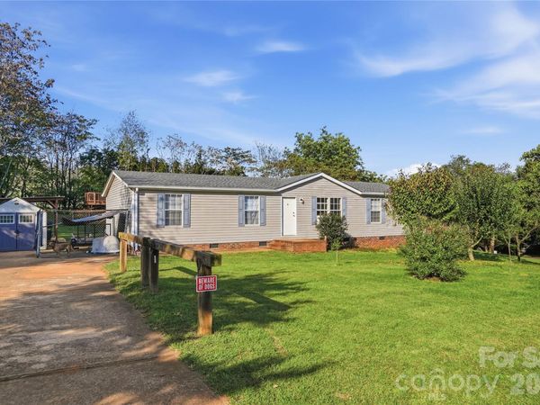 116 Cedarvale Drive, Harmony, NC 28634