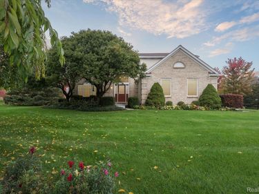 1107 Mountainside Drive , Orion Township, Mi 48362