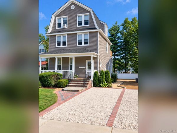 318 Linden Street, Bellmore, NY 11710