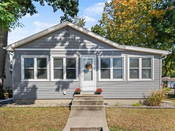 1625 John Street, Portage, MI 49002