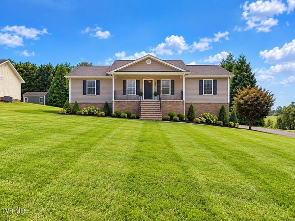 113 Tamarack Drive, Johnson City, TN 37604