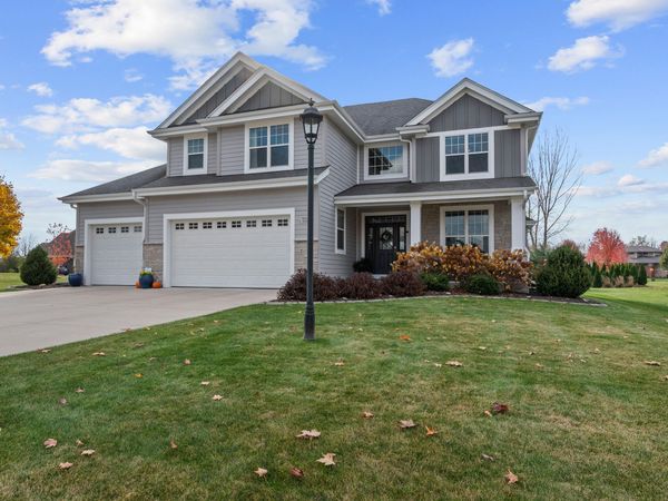 S88W19289 Timberbrook Dr, Muskego, WI 53150